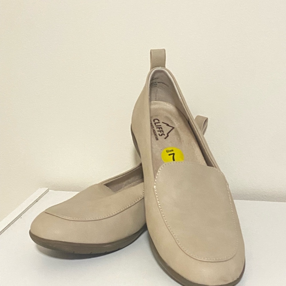 Cliffs by WHITE MOUNTAIN Tan Slip-On Flats